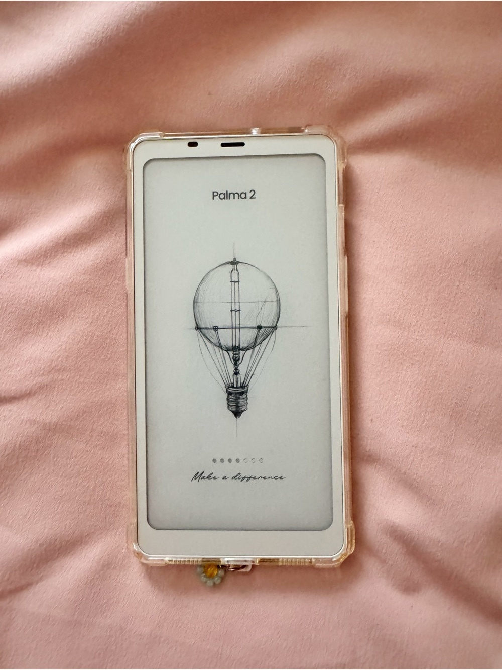 2 eBook Reader in White with Clear Case